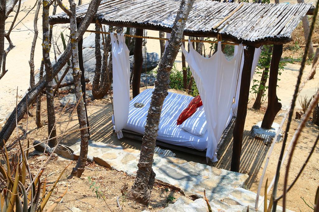 Hotel Bahia De La Luna Arroyo Cruz エクステリア 写真