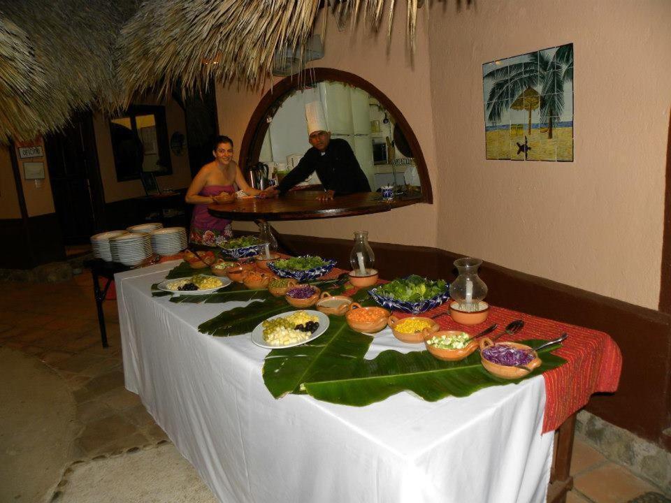 Hotel Bahia De La Luna Arroyo Cruz エクステリア 写真